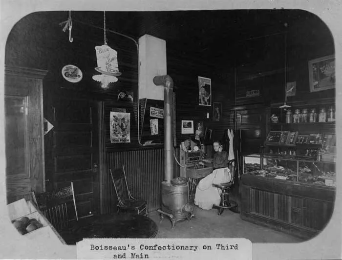 Four A.M. Sugar and the Last Sale of the Night: One Day Inside a Small-Town Candy Shop