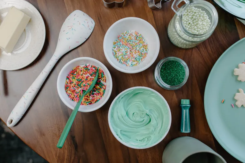 Build a Sprinkle Bar Your Guests Will Actually Crowd Around